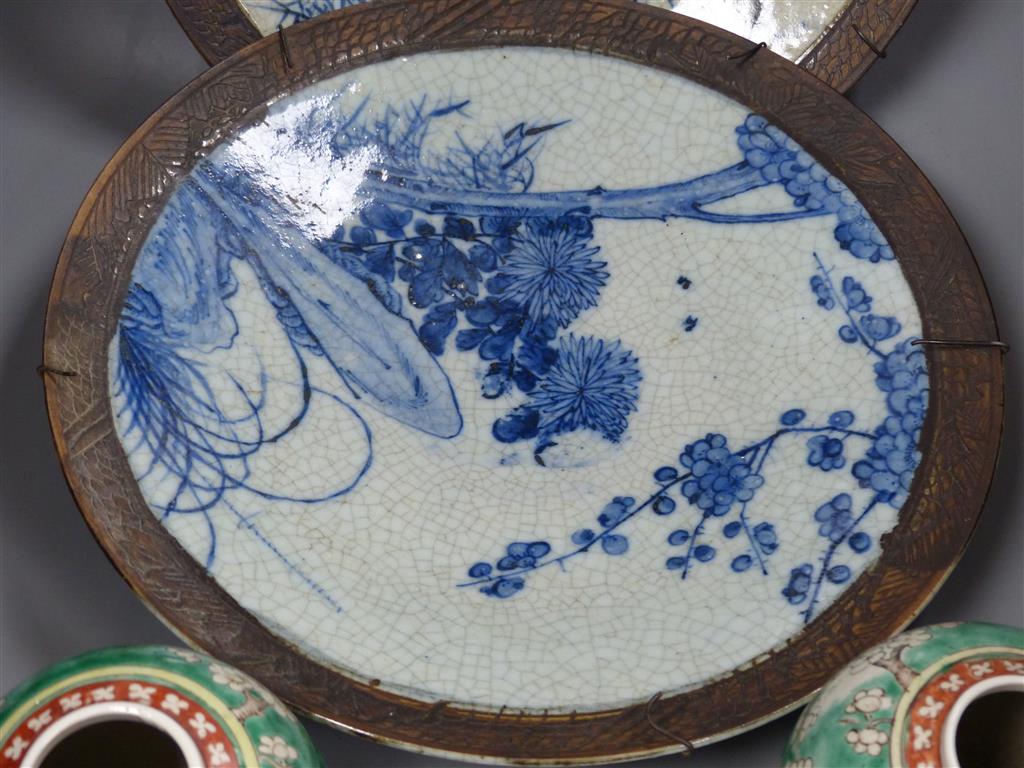 A pair of Chinese crackleglaze dishes and a pair of polychrome jars, late 19th/early 20th century